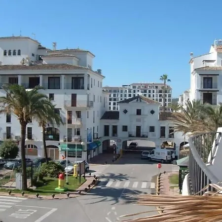 Mikonos Playa: Beachfront Retreat With Marina Access *