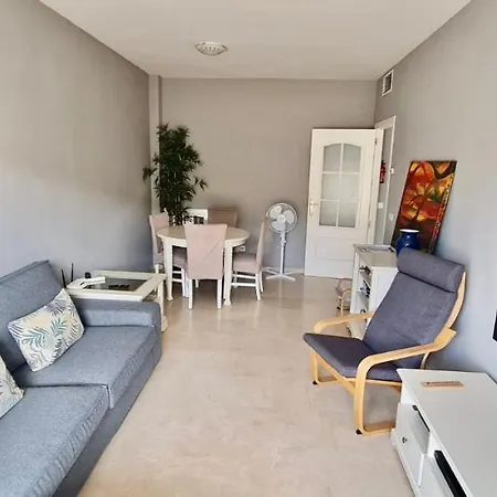 Mikonos Playa: Beachfront Retreat With Marina Access Apartment *